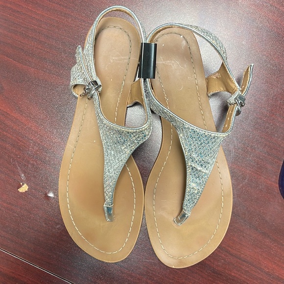 Aldo Silver Sequence Sandals 🩴 and Rasolli Cream/Beige Sandals - Picture 10 of 12